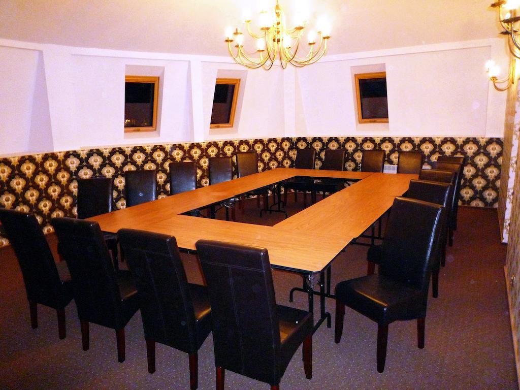 Willa Park Ostrowiec Świętokrzyski エクステリア 写真